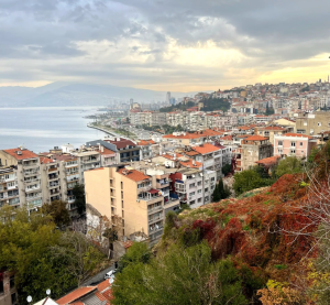 Blick über die Stadt Izmir in der Türkeit