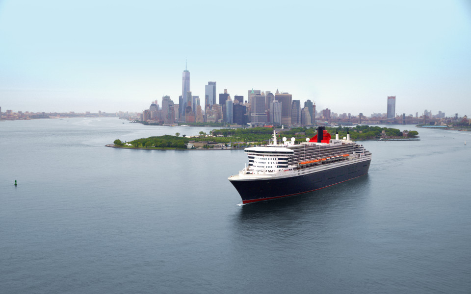 QM2 in New York 20181